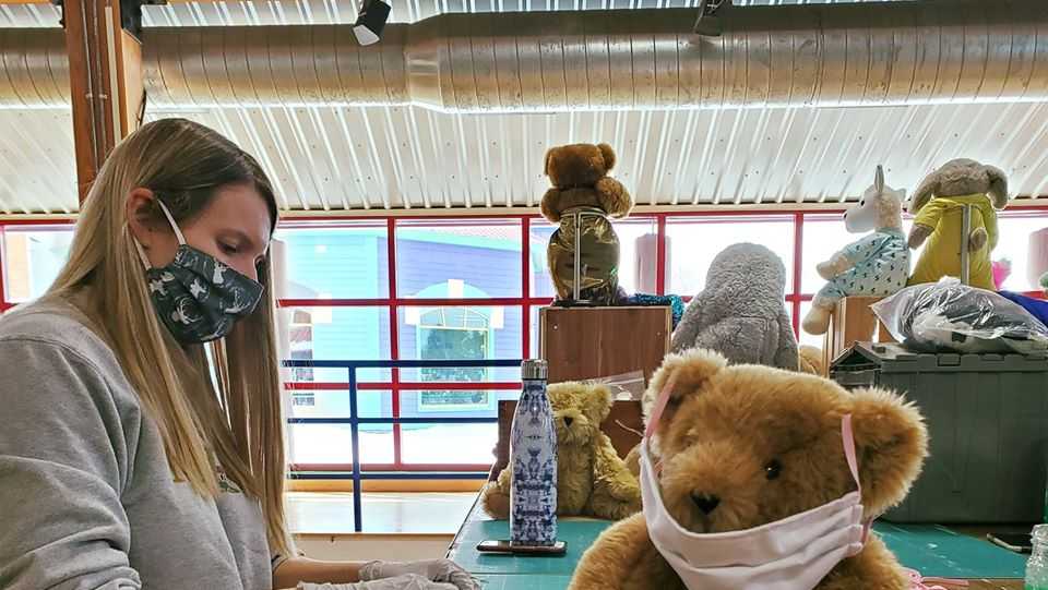 Coronavirus Vermont Teddy Bear makes masks for medical workers