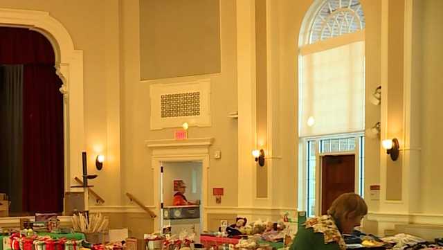 Veterans can shop free at holiday store in Fayetteville - Vimarsana News