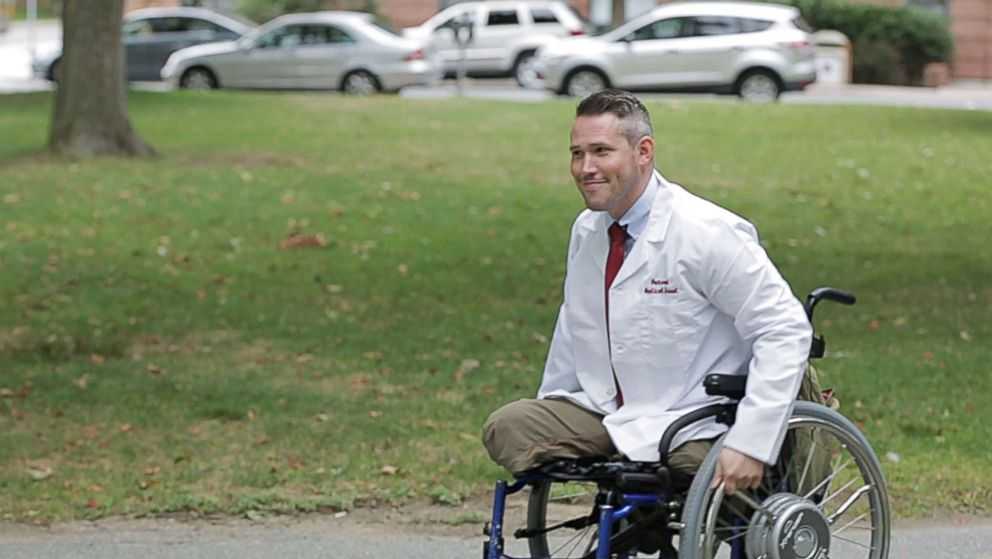 From War Hero To White Coat A Wounded Veteran S Journey To Harvard Medical School