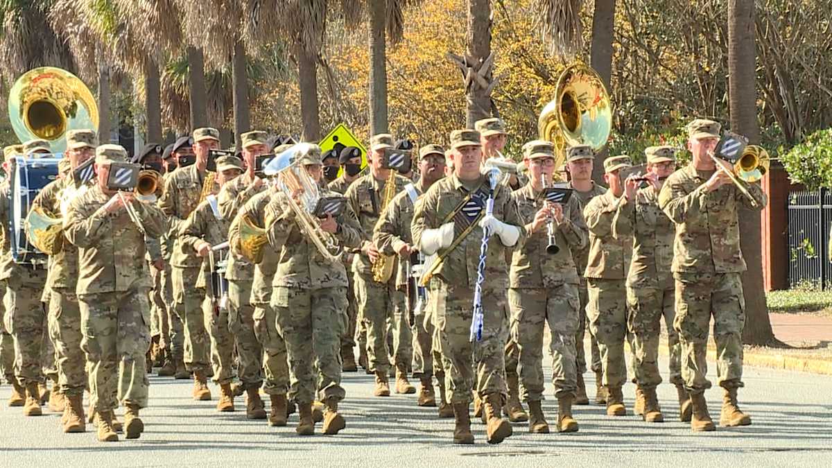 Savannah honors veterans with Veterans Day Parade