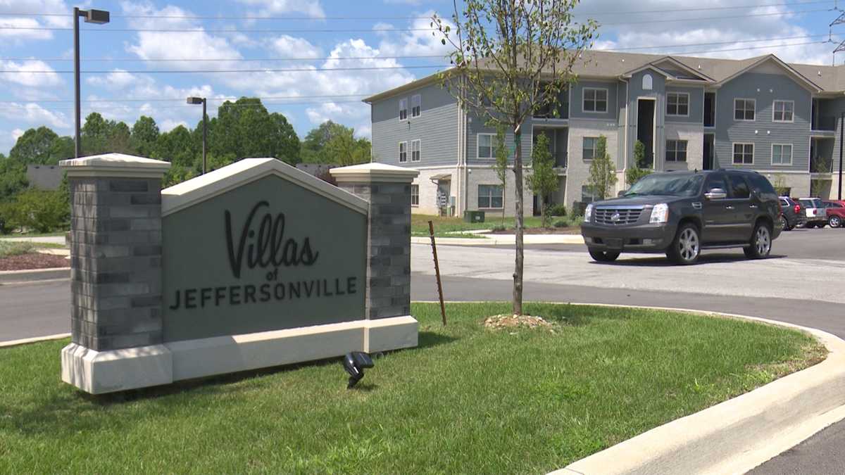 First new apartment complex in ten years in Jeffersonville celebrates