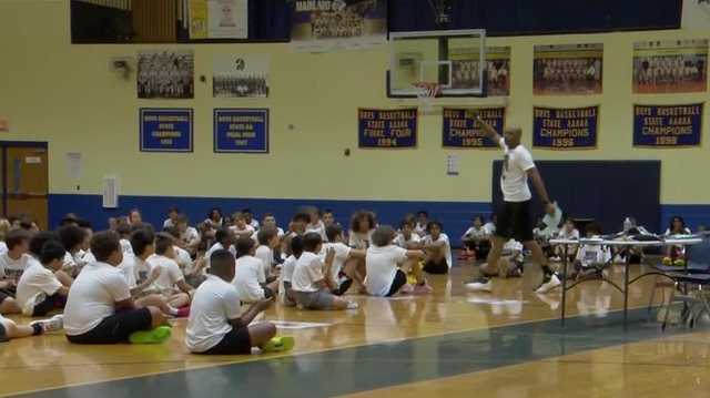 Vince Carter continues to host basketball camp in Daytona Beach