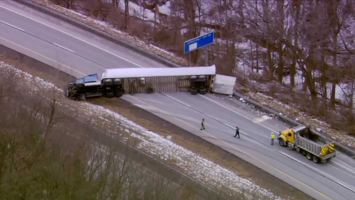 Tractor Trailer Rollover Keeps Interstate 79 South Closed For Hours 2208