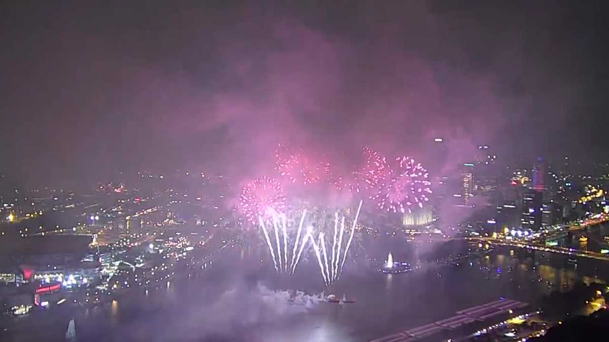 WATCH LIVE Fireworks show in downtown Pittsburgh
