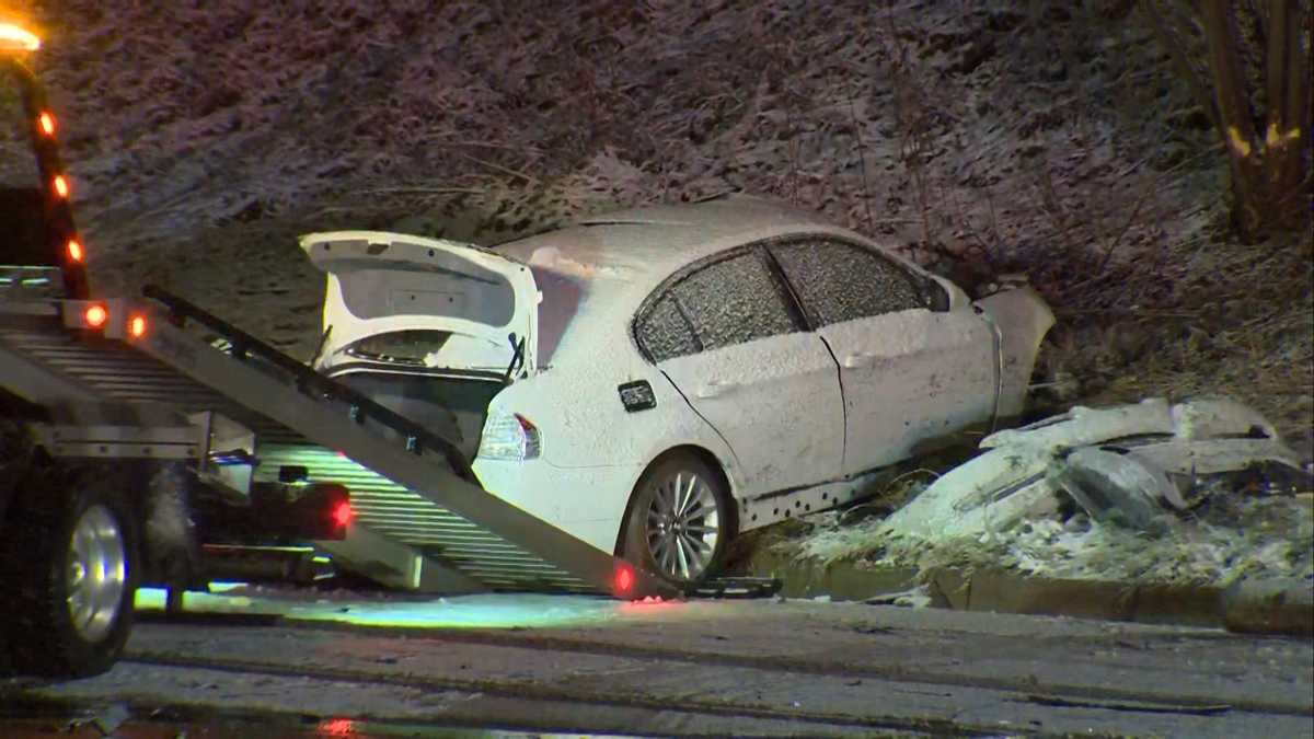 One hurt in crash along McKnight Road