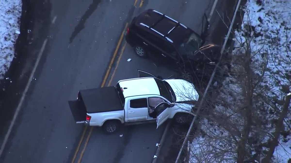 2-vehicle crash in Ross Township