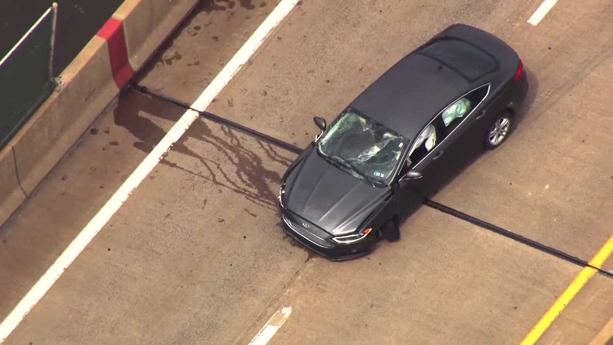 Backups reported on I70 westbound due to bridge crash near Smithton