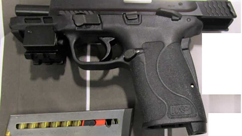 Loaded handgun found at Pittsburgh International Airport security ...