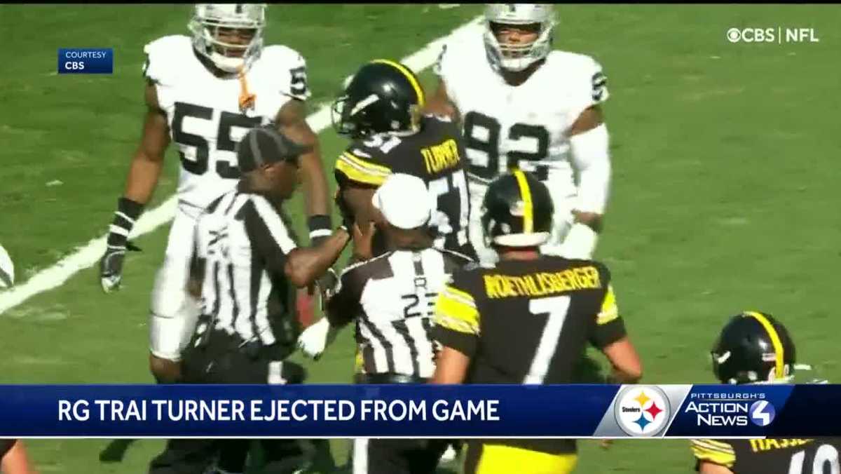 Carr throws for 382 yards, Raiders top Steelers 26-17