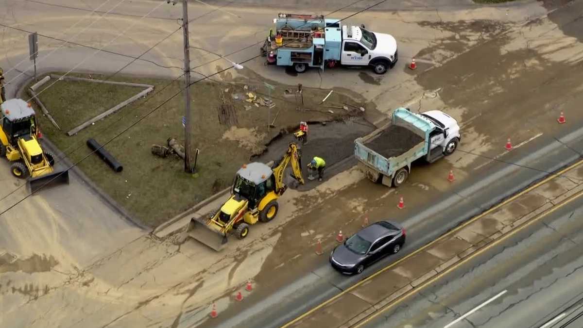 Water main break on McKnight Road in Ross Township