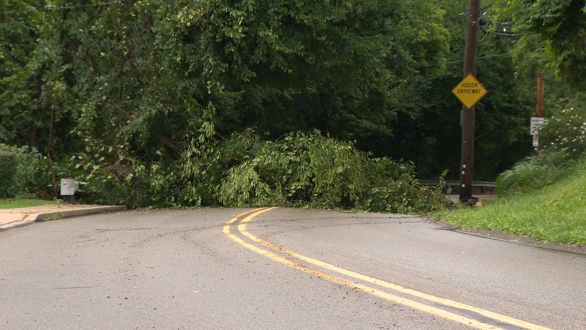 Severe storms knock out power to thousands across region
