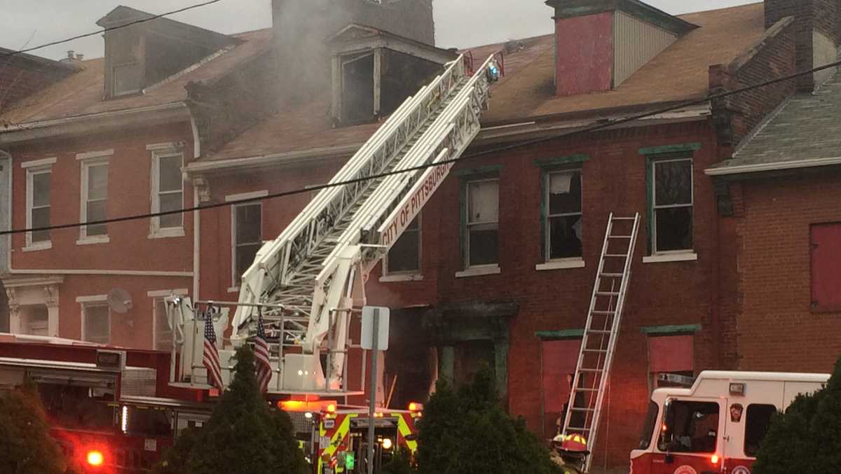 Elderly man rescued from Bluff house fire dies at hospital