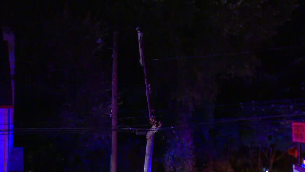 Car hits pole on Route 51, causing power outage in Baldwin