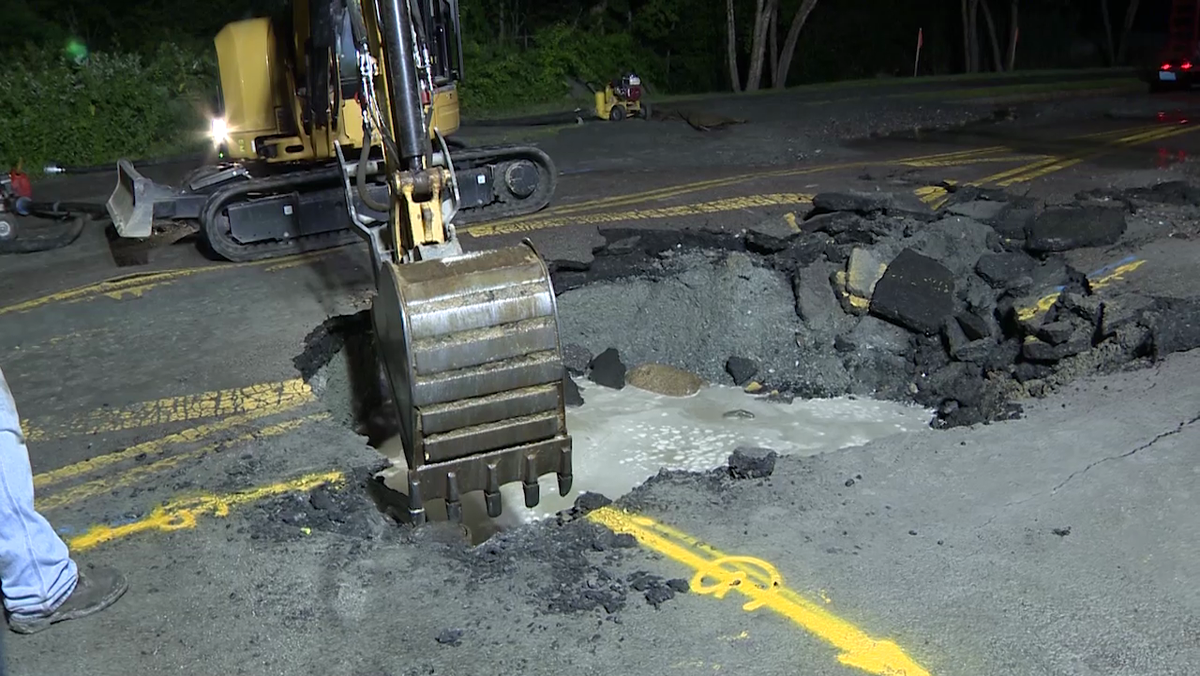 Water main break shuts down road in Norwood