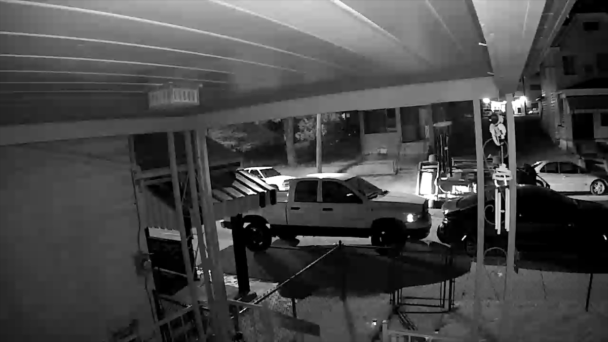 Caught on camera Multiple vehicles damaged during Arnold crash, driver