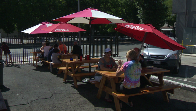 One of California's oldest diners looks to future