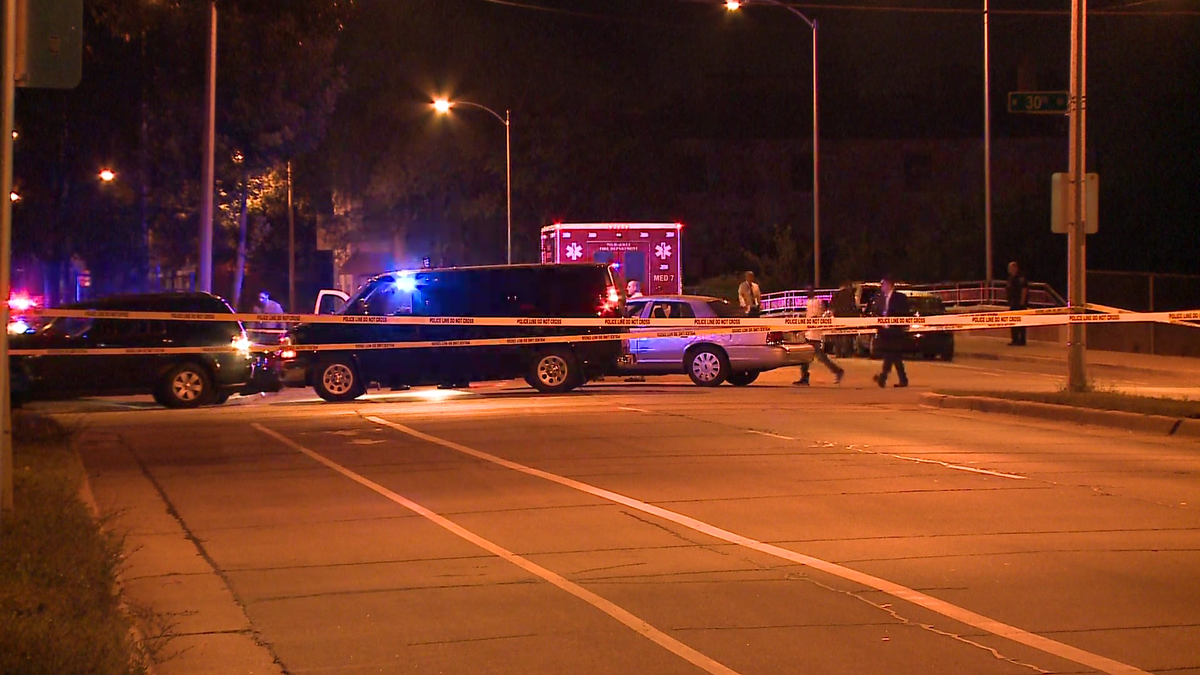 Man shot, killed outside Milwaukee convenience store