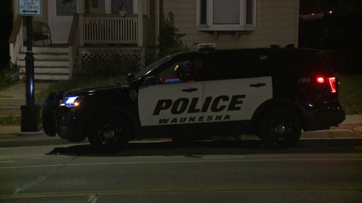 Police: Domestic violence suspect in custody after barricading inside home