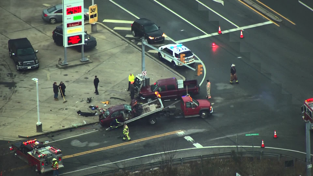 Several vehicles involved in crash in Fayette County