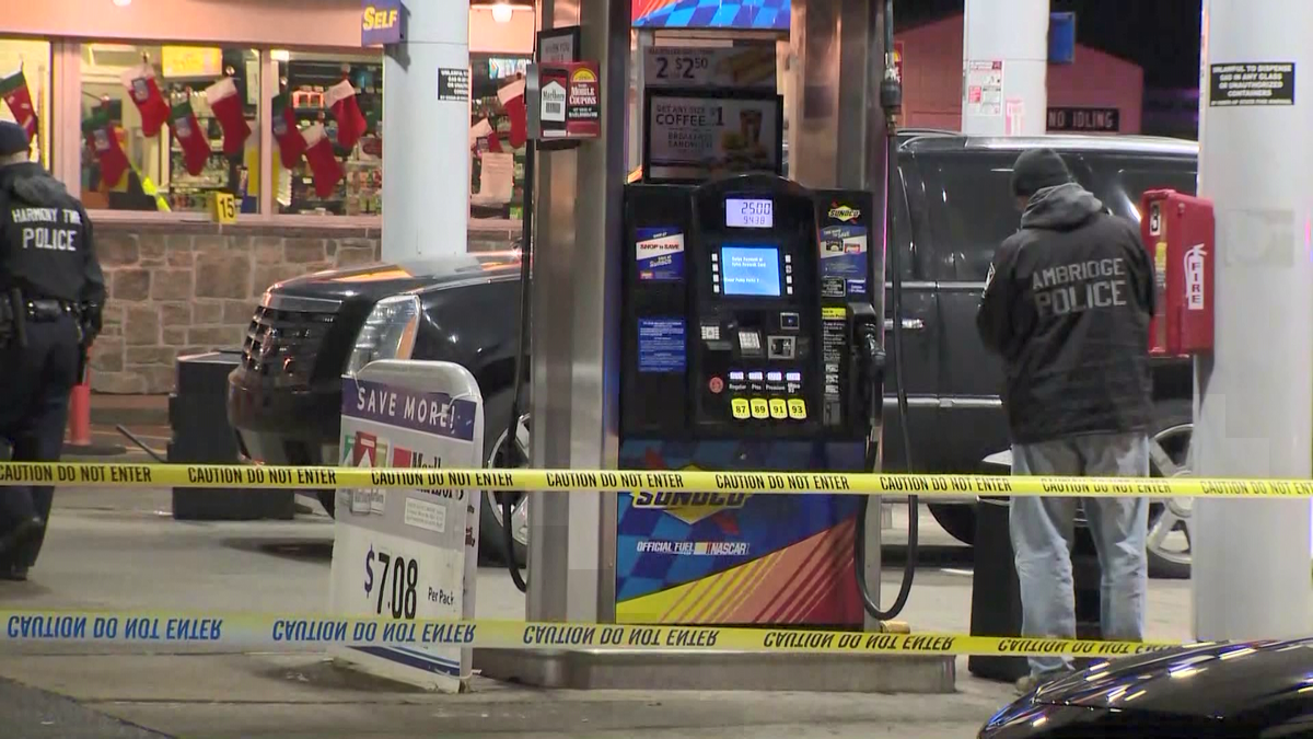 2 killed in shooting outside Ambridge gas station