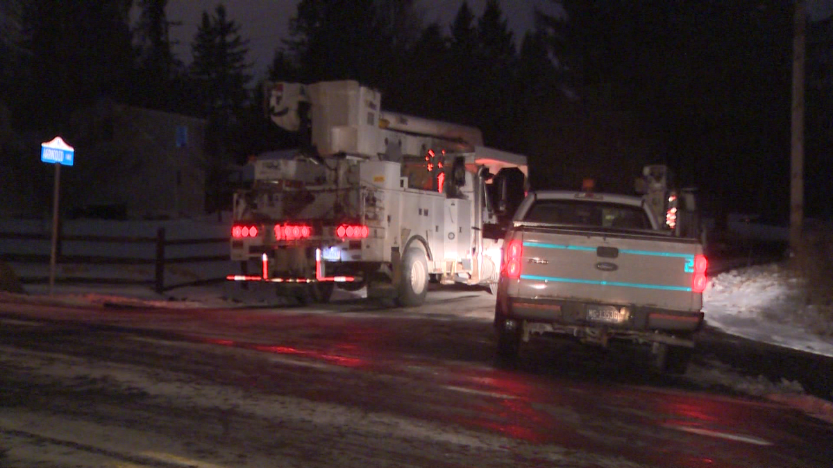 Crews work to repair water main break in Hampton Township