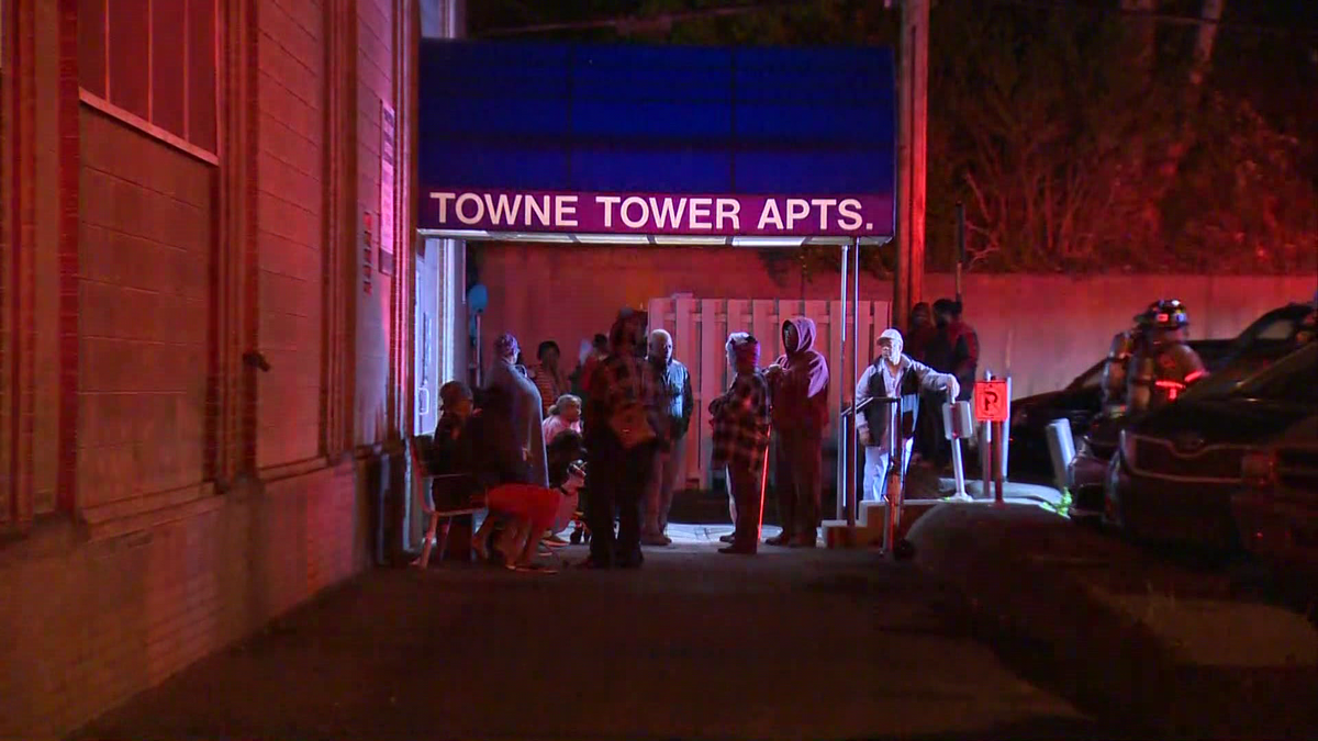 Residents evacuated while crews respond to fire in Aliquippa apartment