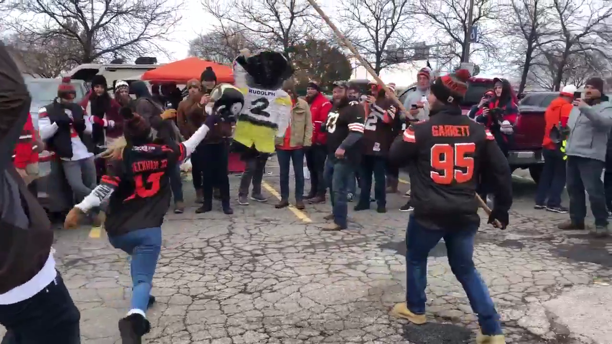 Browns Fans Used a Helmet to Take Swings at a Mason Rudolph Piñata