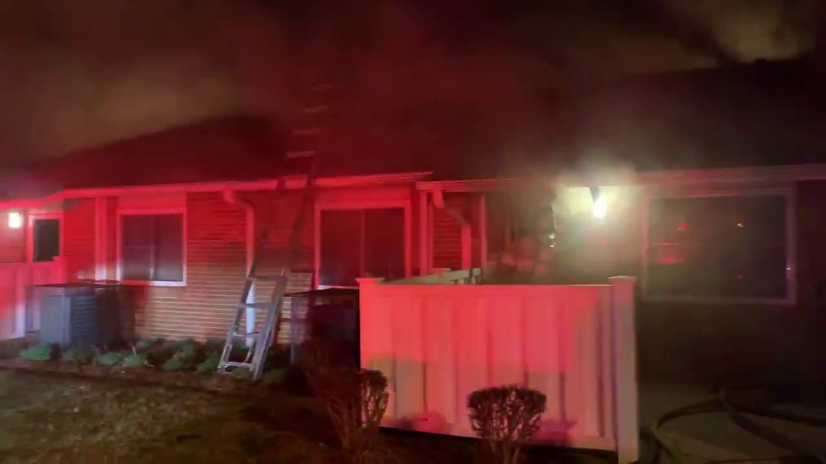Apartment fire in WinstonSalem displaces 2