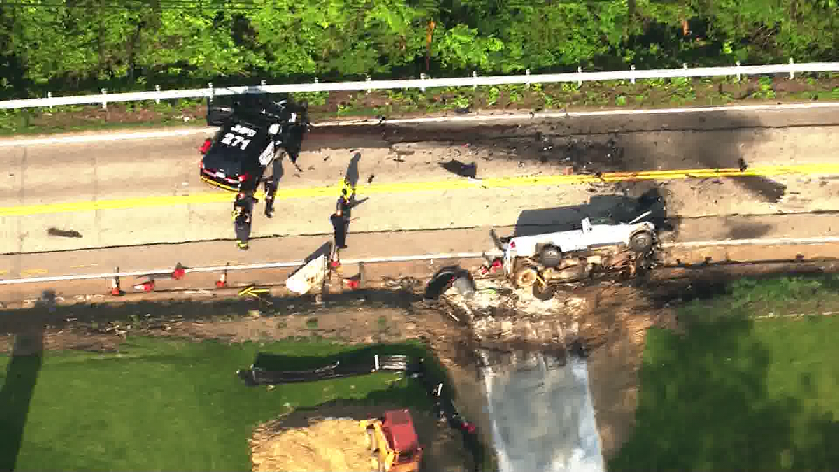 Two cars crash on Jefferson Avenue in Scranton