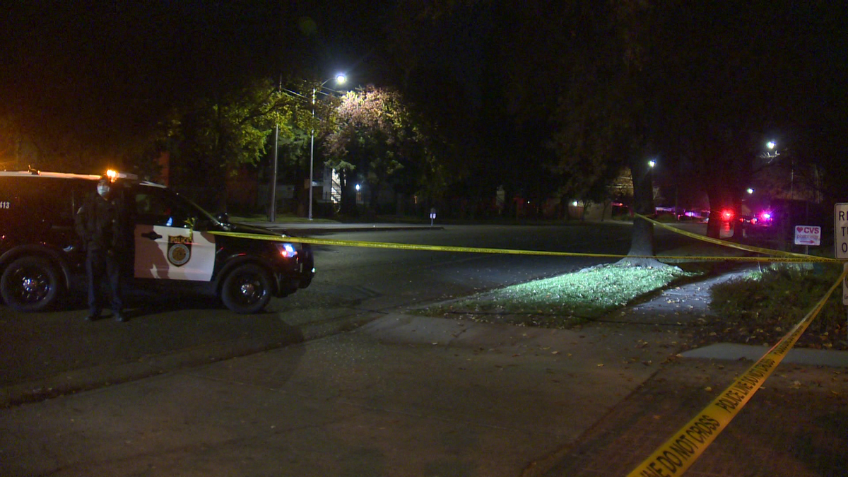 Man dies after Sacramento motorcycle crash, police say