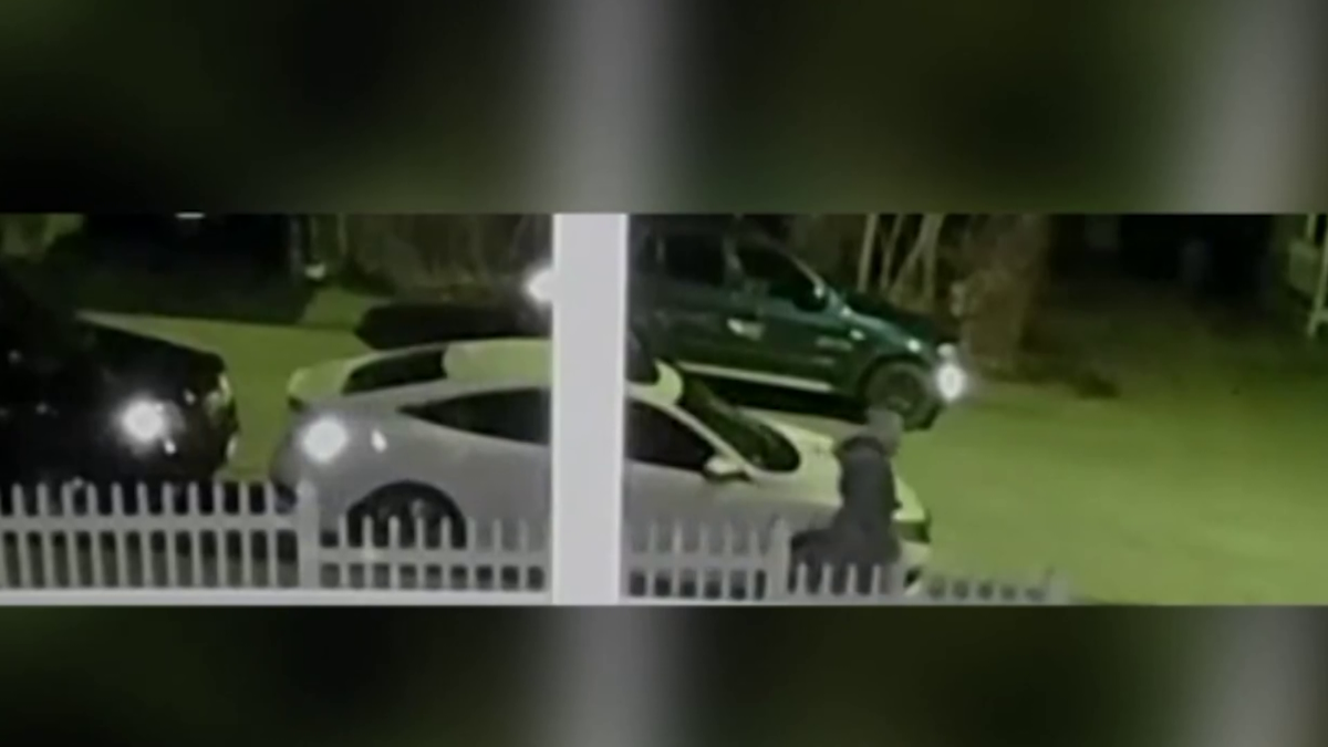 Person of interest sought in fatal Hyde Park shooting