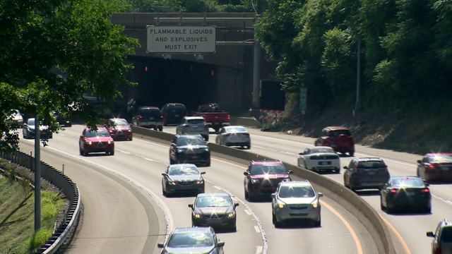 'People are going out': More drivers spotted on Pittsburgh roads in recent weeks - Vimarsana News