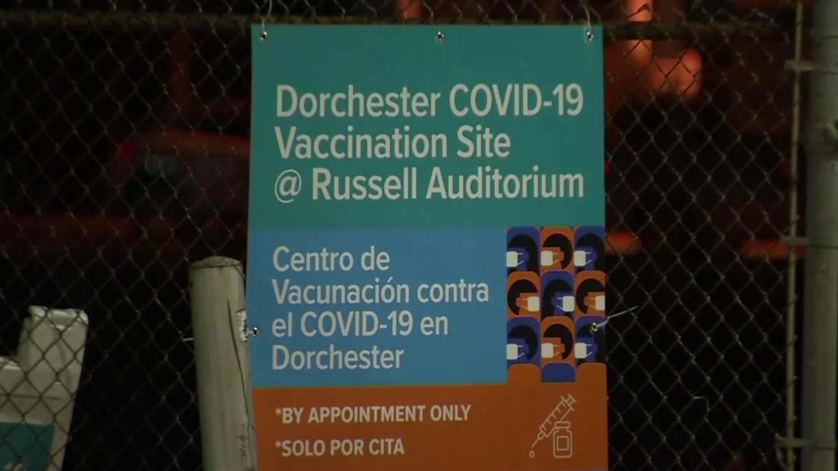 Bostonas Medicīnas centra klīnika piedāvā vakcināciju ar COVID-19 neattiecināmiem rezidentiem