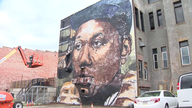 Updated: Jeremy Raymer is unveiling a mural honoring baseball star Josh  Gibson