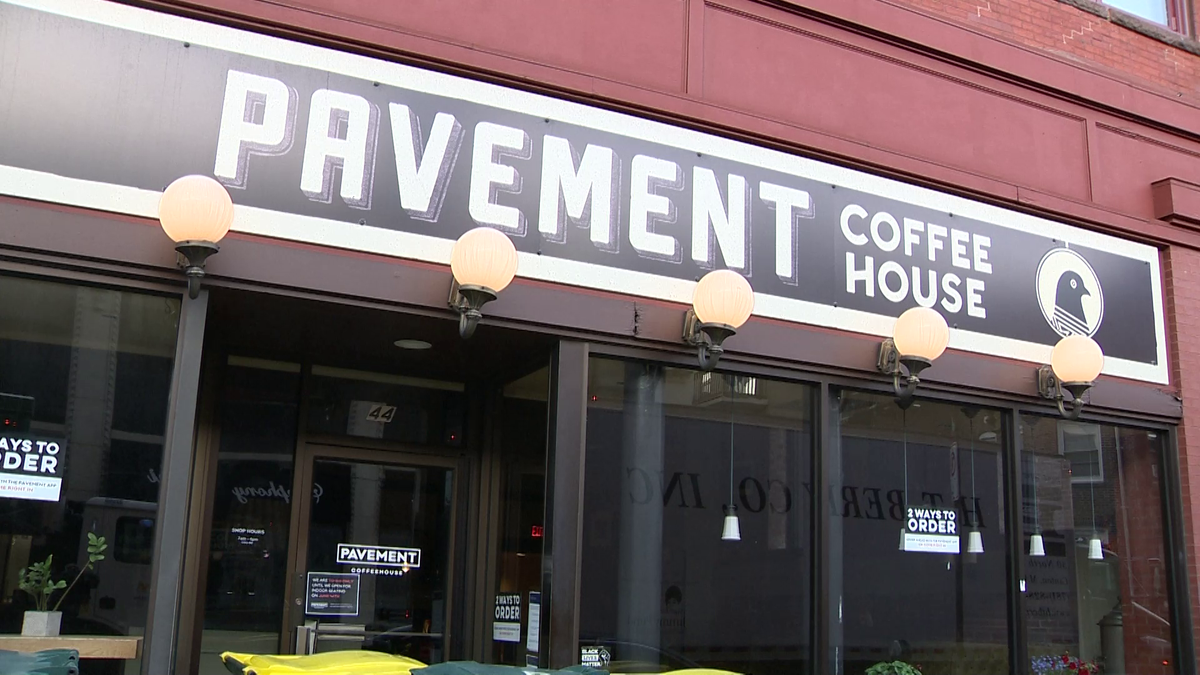 Pavement Coffeehouse workers move to unionize, would be first coffee