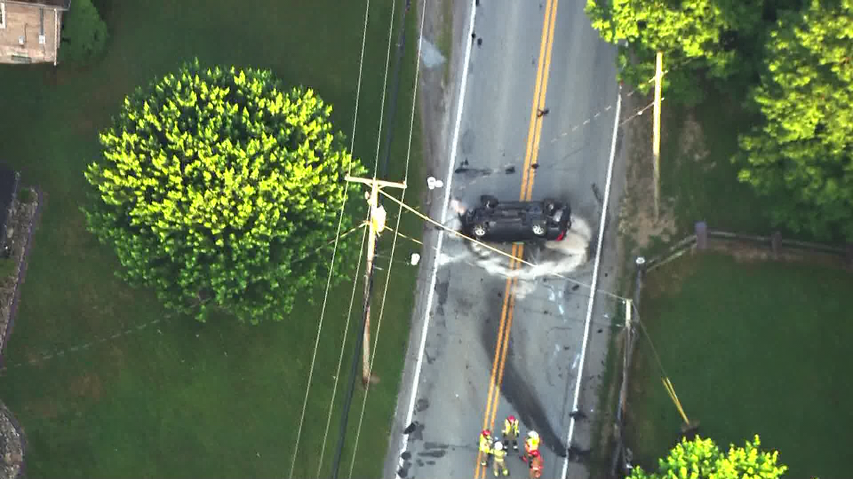 Vehicle overturns during crash in Westmoreland County