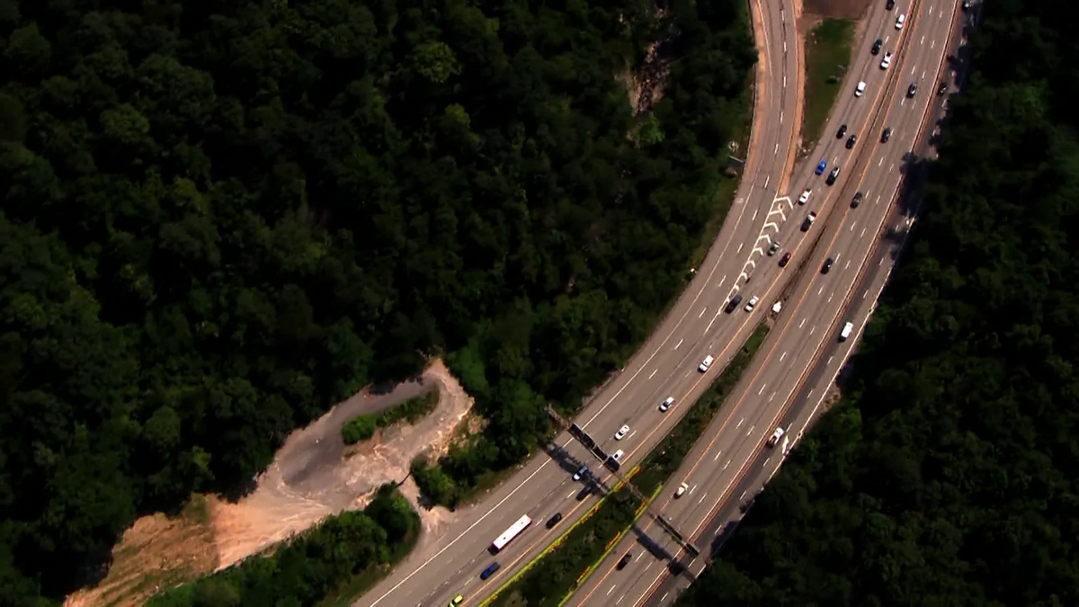 PennDOT looking to end constant weaving on Parkway West near Fort Pitt