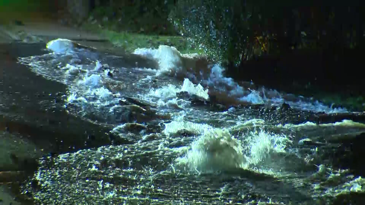 Water main break shuts down road in the North Hills