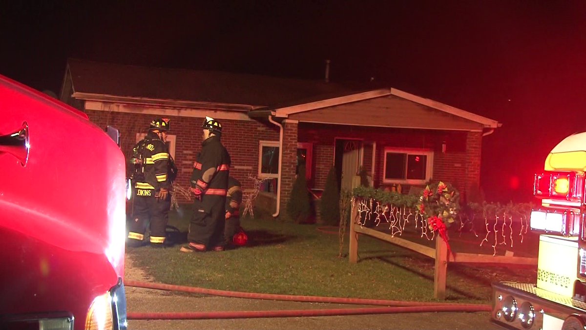 Fire breaks out inside of home in Fayette County