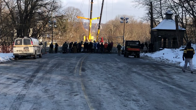 Observation area now open near Pittsburgh bridge collapse site - Vimarsana News
