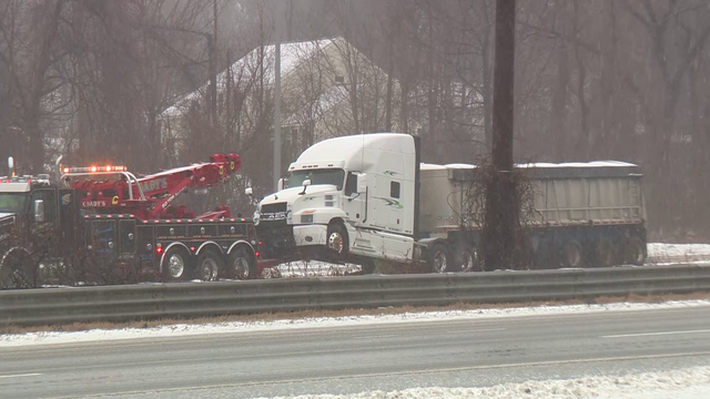 1 dead in crash involving tractor-trailer on Interstate 495 in Chelmsford - Vimarsana News