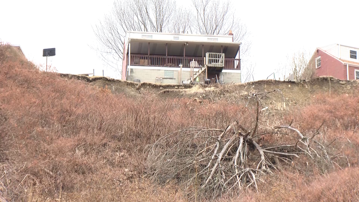 Pittsburgh city crew visits Bon Air homeowners over landslide controversy