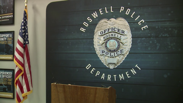Roswell police say child dead after kids play with gun - Vimarsana News