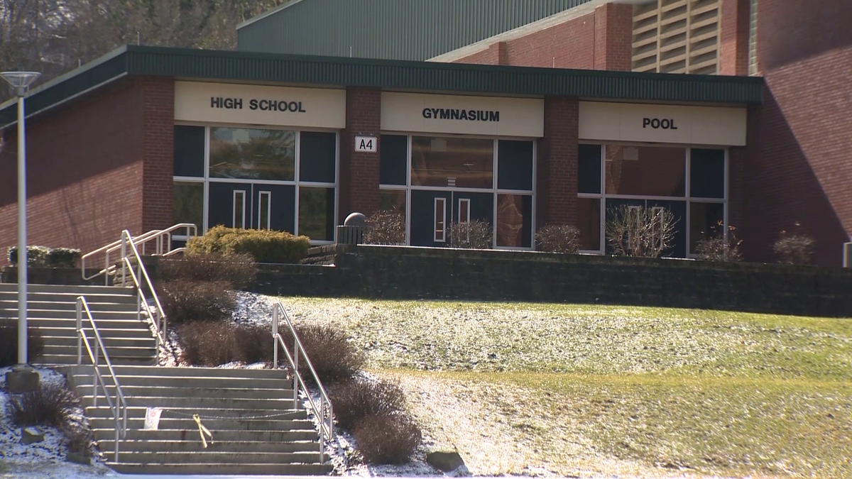 Keystone Oaks School District places middle and high schools on