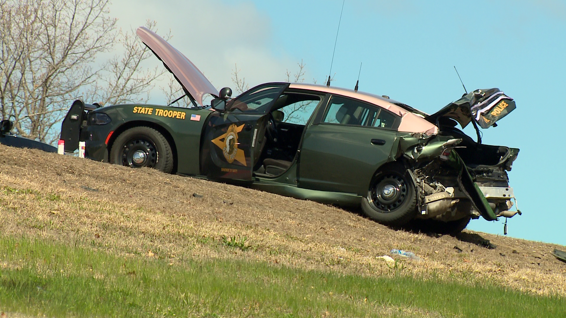 Everett Tpke. Partially Closed After Crash Involving NH State Police ...