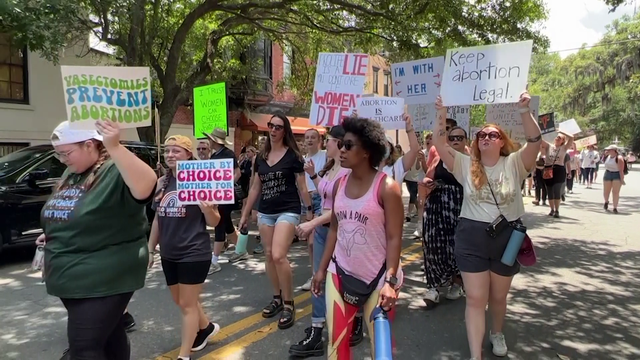 Abortion rights advocates flood streets in Coastal Georgia, Lowcountry - Vimarsana News