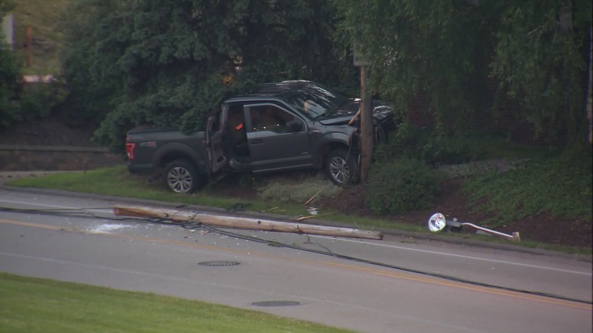 Pickup truck crashes into utility pole in Pittsburgh