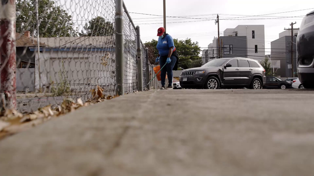 Volunteer group Downtown Streets Team cleans up Sacramento - Vimarsana News