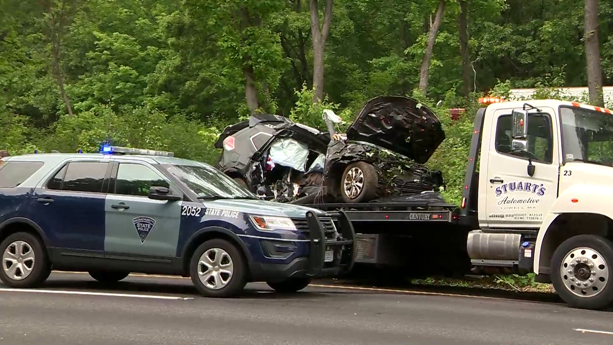 Police identify 2 people killed when SUV hits deer, rolls over on Interstate 495 in Chelmsford