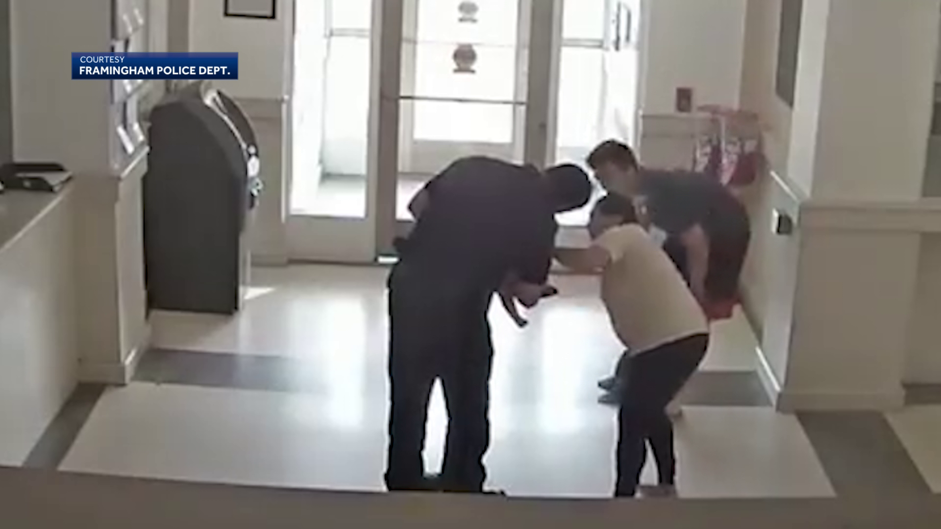 Framingham police officer saves choking baby - Vimarsana News